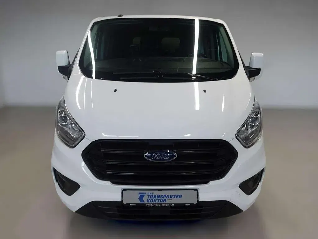 Usado Ford Tourneo Custom 131 HP (96 kW) 2019 Branco Van