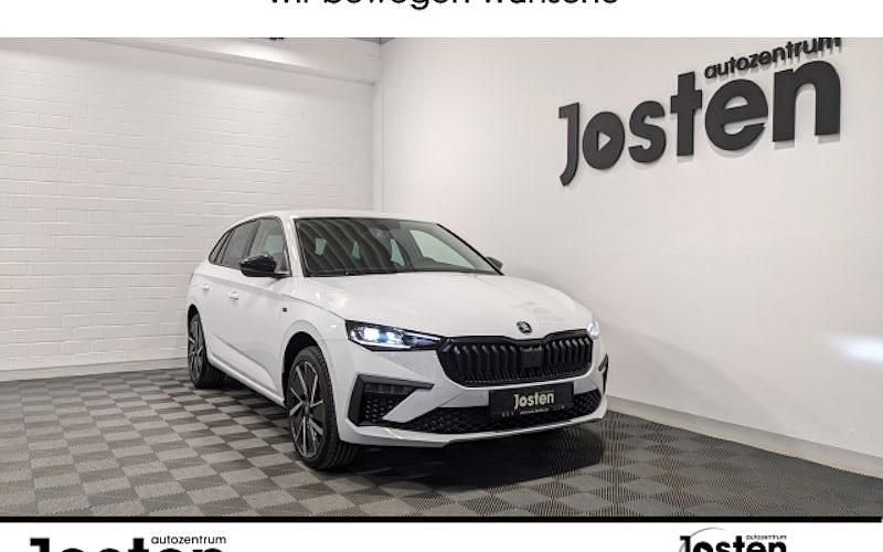 Moonweiss metallic Gebraucht 2025 Skoda Scala Tour Kleinwagen | 30.390 € (Teuer) - Bild 1/4