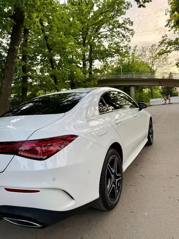 Gebraucht Mercedes CLA250e AMG line 218 PS (160 kW) 2022 Weiß Coupé