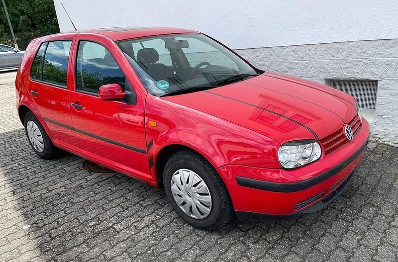 Rot Gebraucht 1998 VW Golf IV Limousine | 900 € (Fairer Preis) - Bild 1/4