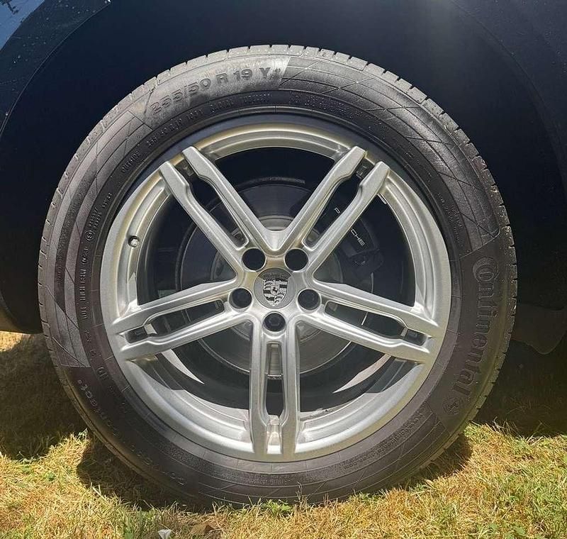 Gebraucht Porsche Macan 252 PS (185 kW) 2018 Schwarz SUV