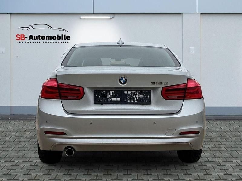 Gebraucht BMW 318 Advantage 150 PS (110 kW) 2016 Silber Limousine