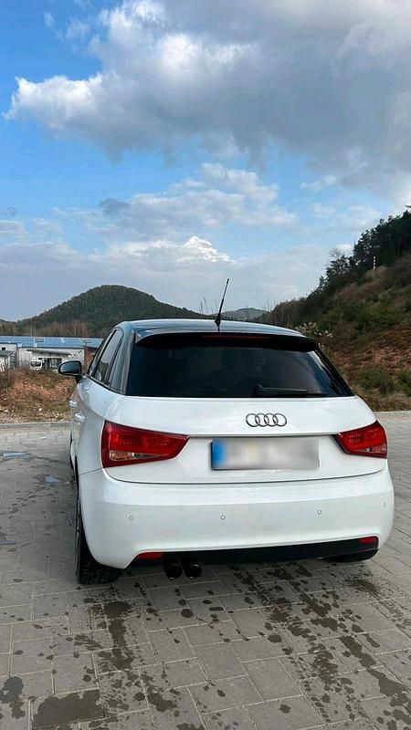 Gebraucht Audi A1 122 PS (89 kW) 2013 Weiß Kleinwagen
