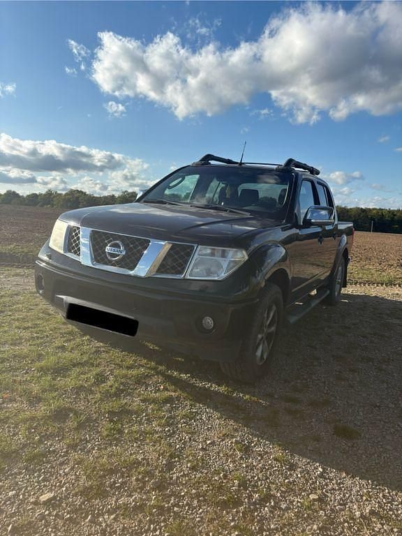 Schwarz Gebraucht 2009 Nissan Navara Abholung | 9.999 € (Fairer Preis) - Bild 1/4