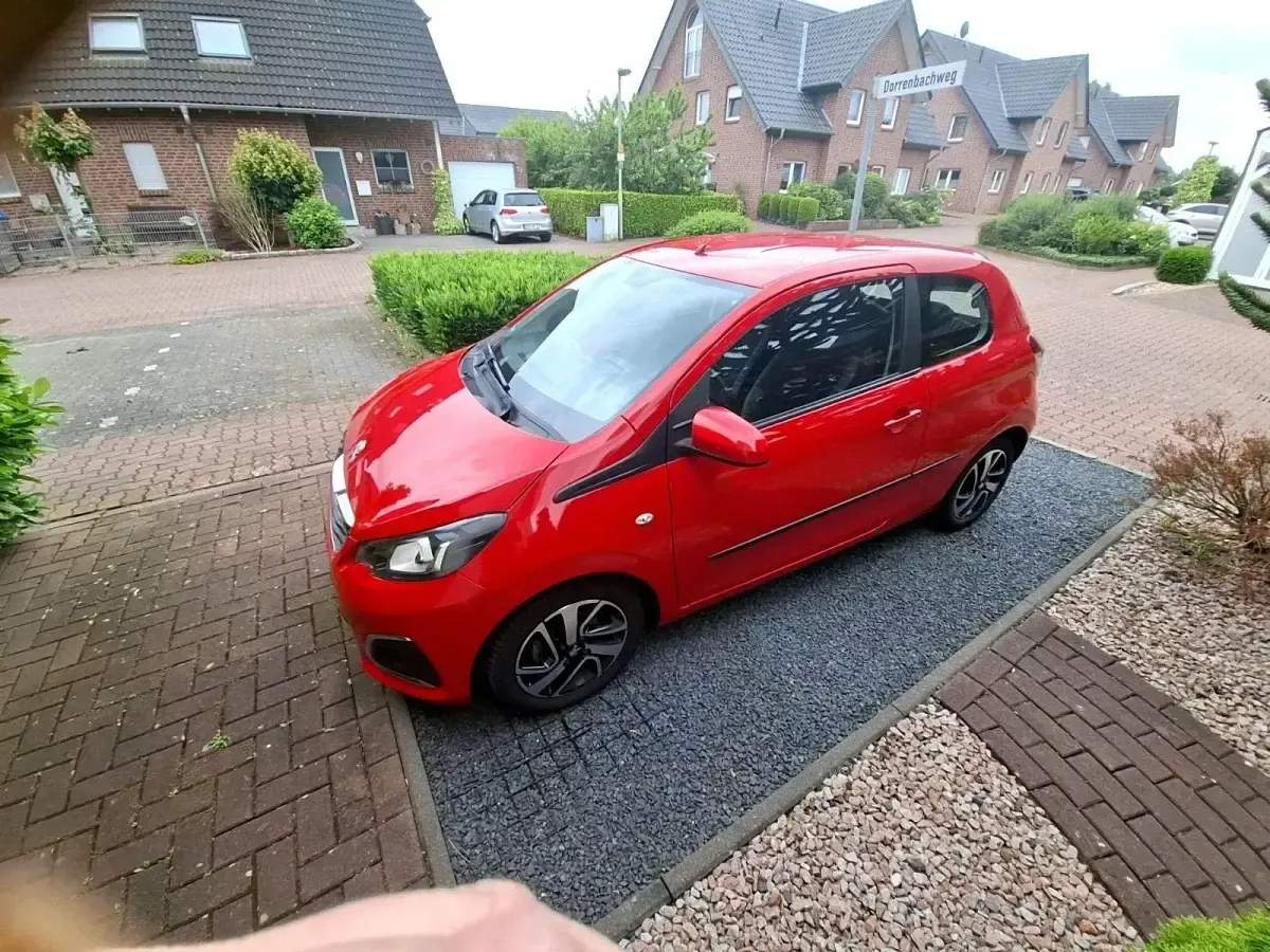 Gebraucht Peugeot 108 Allure 82 PS (60 kW) 2018 Rot Kleinwagen