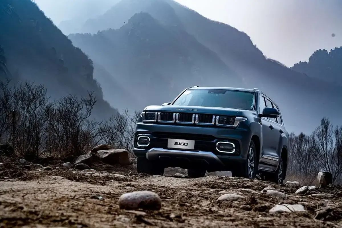 Neu Baic BJ60 256 PS (188 kW) 2026 Pantherschwarz SUV