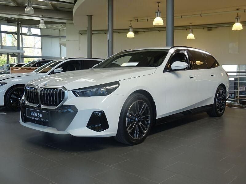 Neu BMW 520 M Sport 197 PS (144 kW) 2026 Weiß Limousine