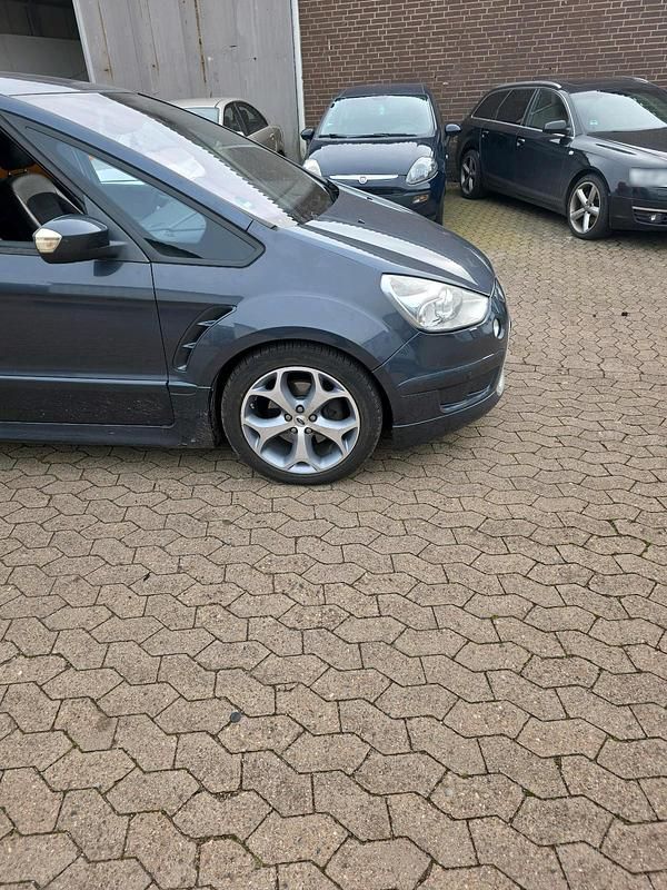 Gebraucht Ford S-MAX Titanium S 140 PS (102 kW) 2008 Grau Van / Kleinbus