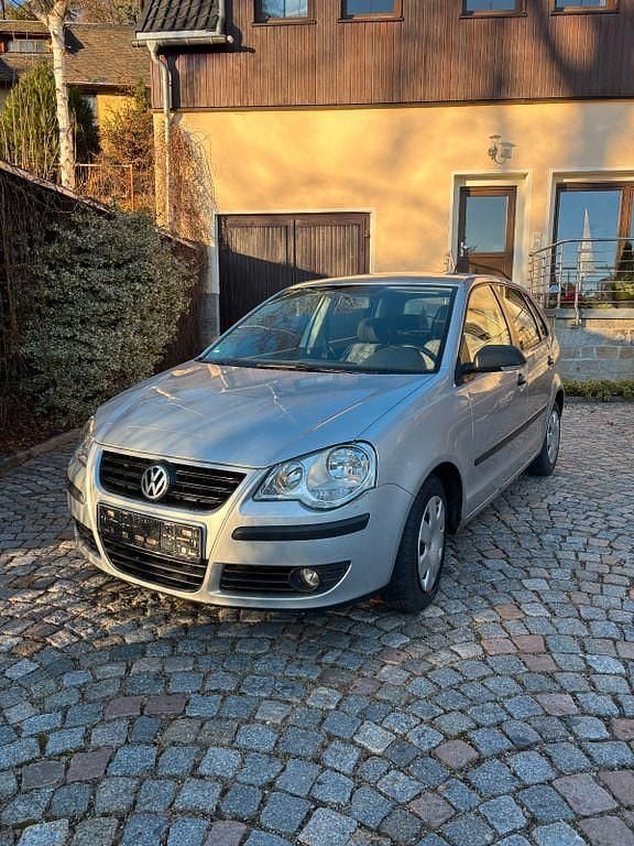 Silber Gebraucht 2009 VW Polo United Limousine | 2.950 € (Guter Preis) - Bild 1/4