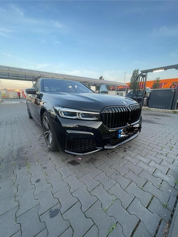 Schwarz Gebraucht 2021 BMW 730 Limousine | 64.000 € - Bild 1/4