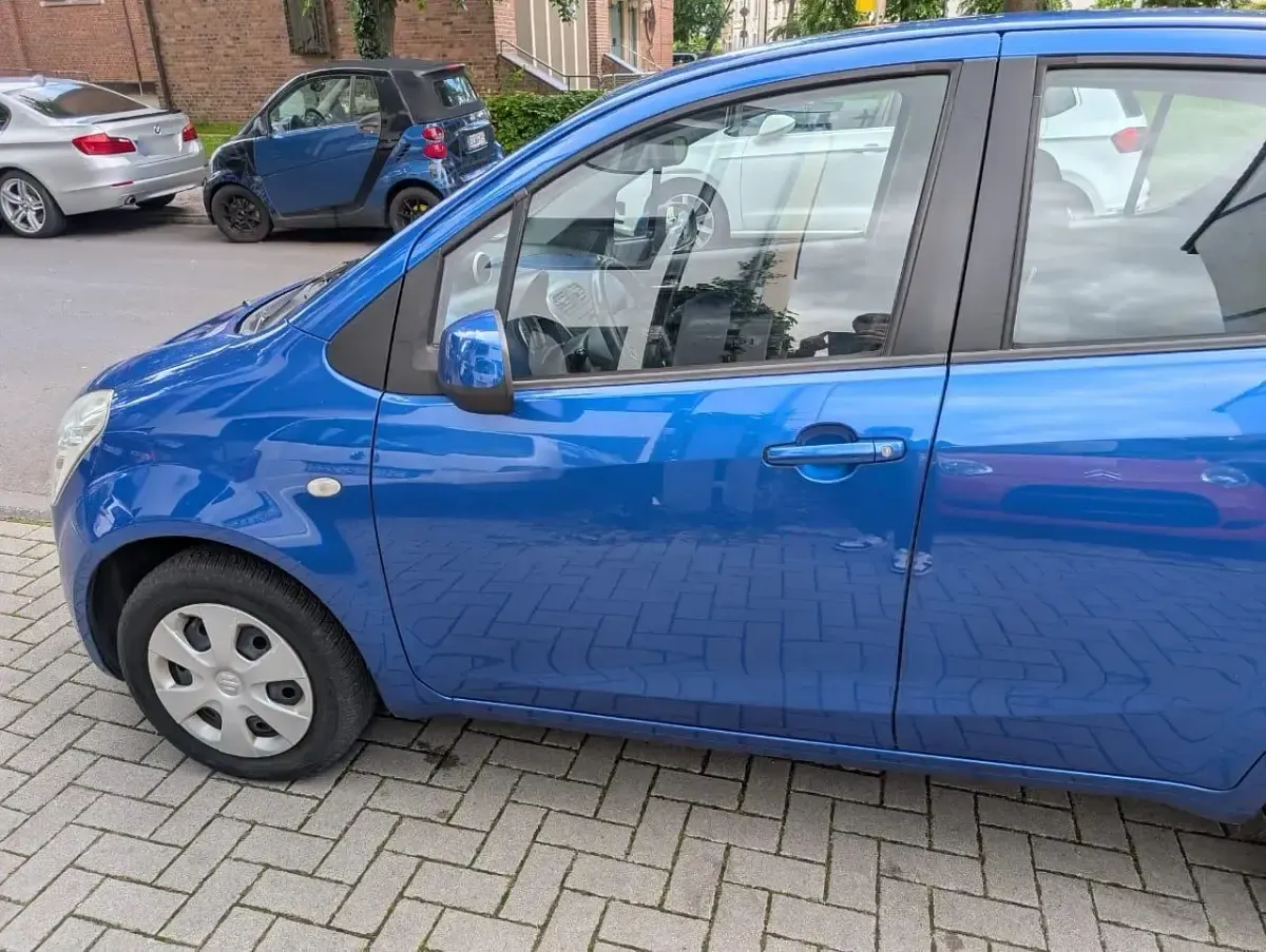 Gebraucht Suzuki Splash 66 PS (48 kW) 2009 Blau Kleinwagen