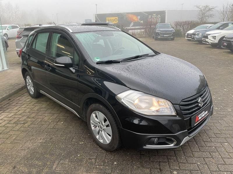 Gebraucht Suzuki SX4 S-Cross 120 PS (88 kW) 2014 Schwarz Limousine