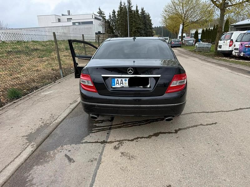 Gebraucht Mercedes C350 272 PS (200 kW) 2009 Schwarz Limousine
