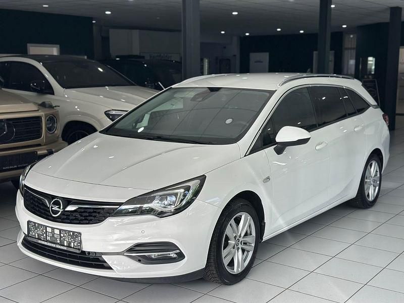 Schneeweiss/olympic/summit whi Gebraucht 2020 Opel Astra Elegance Kombi | 11.990 € (Guter Preis) - Bild 1/4