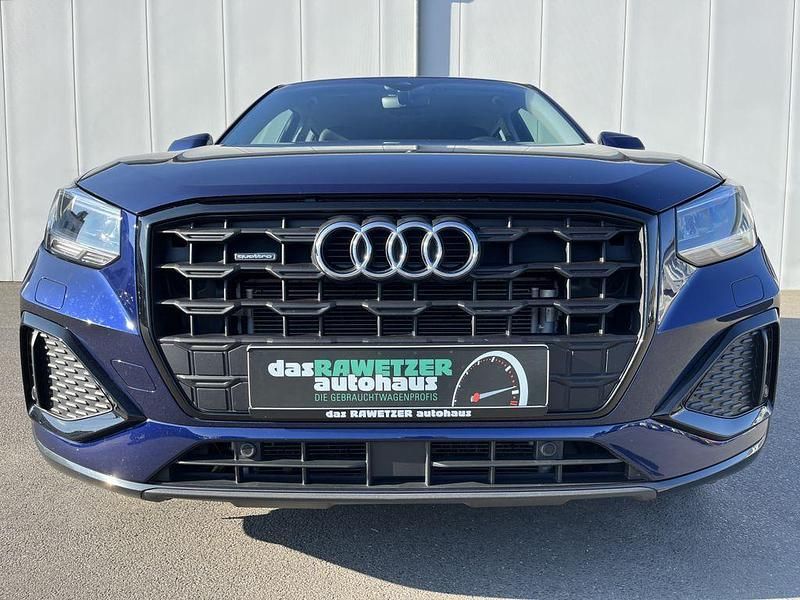 Gebraucht Audi Q2 Advanced Plus 150 PS (110 kW) 2023 Navarrablau SUV