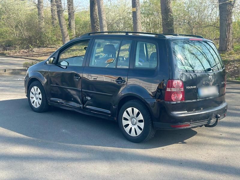 Gebraucht VW Touran 140 PS (102 kW) 2007 Schwarz Van / Kleinbus
