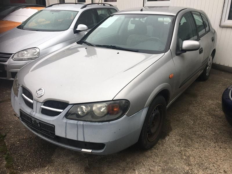 Silber Gebraucht 2005 Nissan Almera Limousine | 1.200 € - Bild 1/4
