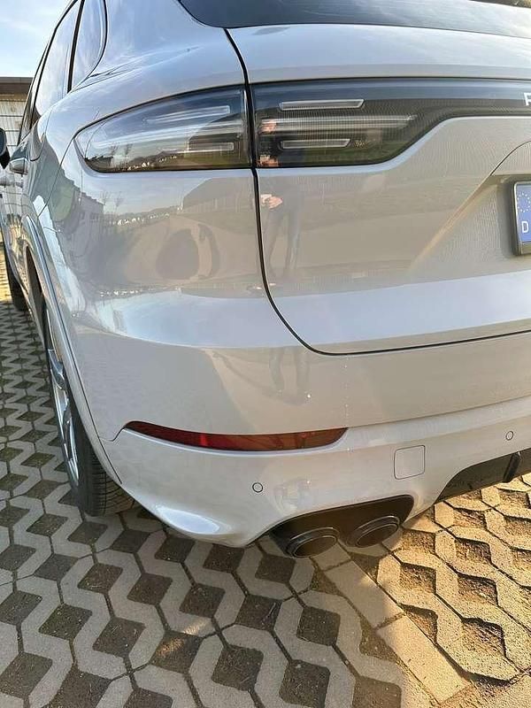 Gebraucht Porsche Cayenne 340 PS (250 kW) 2020 Grau SUV