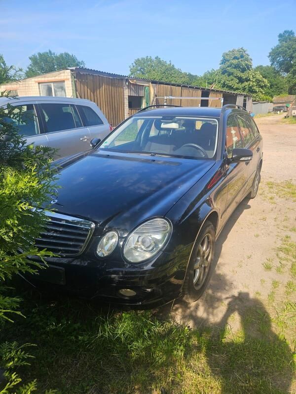 Schwarz Gebraucht 2005 Mercedes E220 Kombi | 2.400 € (Superpreis) - Bild 1/4