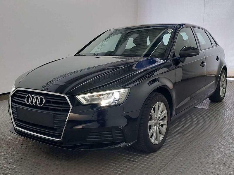Second-hand Audi A3 150 CP (110 kW) 2019 Negru Berlinǎ