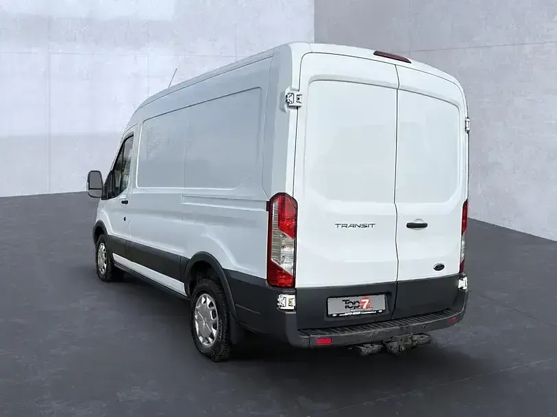 Gebraucht Ford Transit Trend 131 PS (96 kW) 2017 Frostweiß Van