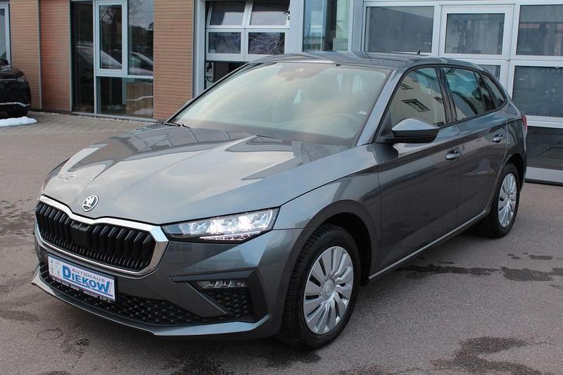 Gebraucht Skoda Scala Essence 116 PS (85 kW) 2025 Grau Kleinwagen