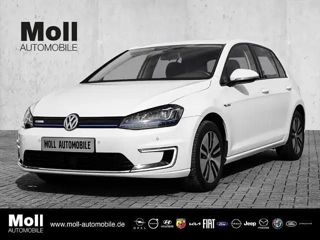 Weiß Gebraucht 2016 VW e-Golf Kleinwagen | 10.780 € (Fairer Preis) - Bild 1/4