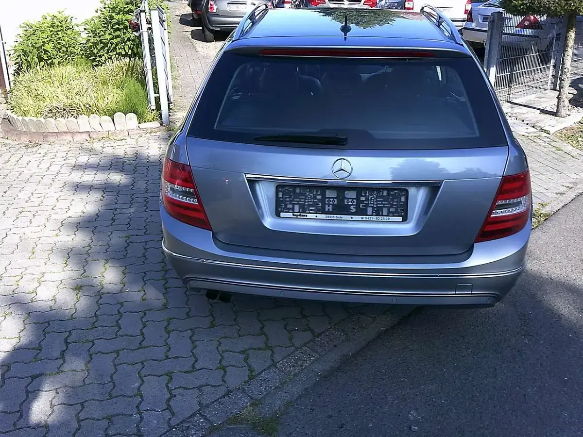 Gebraucht Mercedes C200 136 PS (100 kW) 2014 Palladiumsilber  metalliclack Kombi