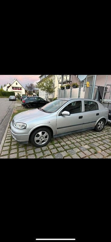 Grau Gebraucht 1999 Opel Astra Kleinwagen | 1.200 € (Guter Preis) - Bild 1/4