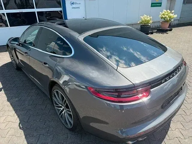 Gebraucht Porsche Panamera 4S 421 PS (309 kW) 2017 Grau Kleinwagen
