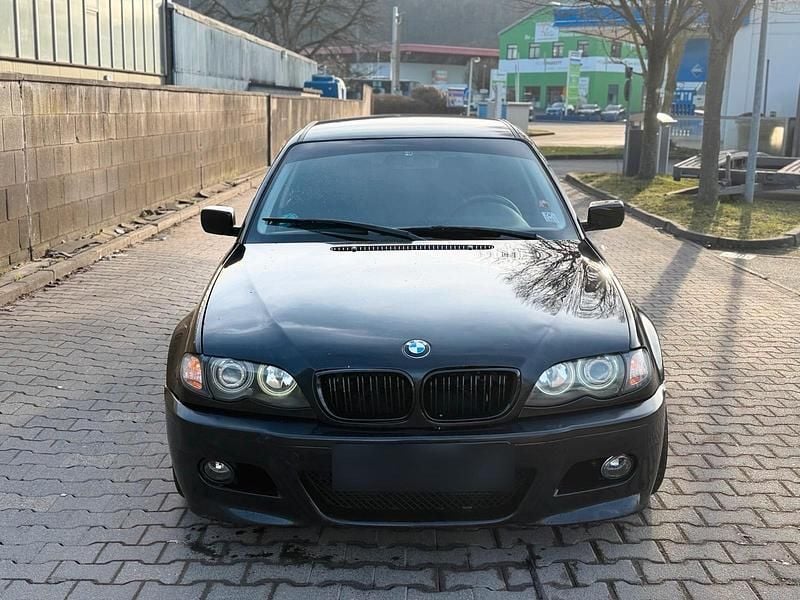 Gebraucht BMW 320 150 PS (110 kW) 2003 Schwarz Limousine