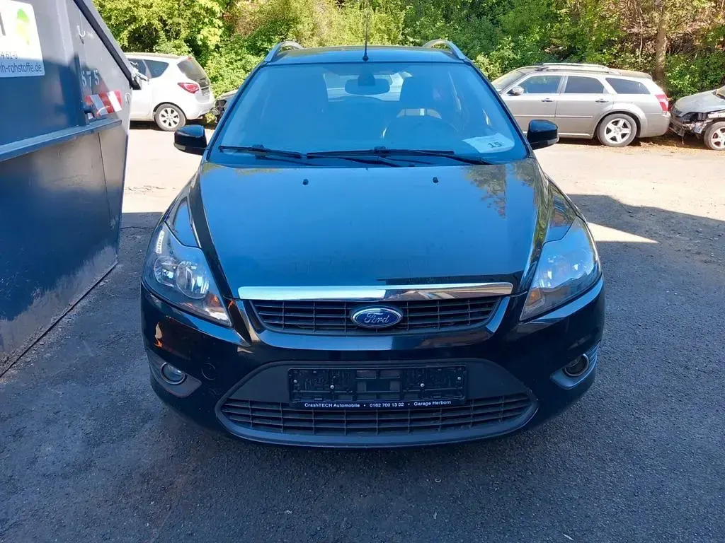 Gebraucht Ford Focus Sport 125 PS (91 kW) 2010 Schwarz Limousine