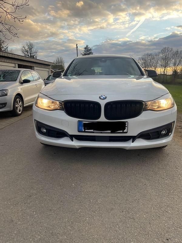 Second-hand BMW 328 245 CP (180 kW) 2013 Alb Berlinǎ