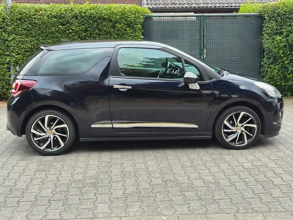 Gebraucht Citroën DS3 So Chic 110 PS (80 kW) 2015 Schwarz Kleinwagen