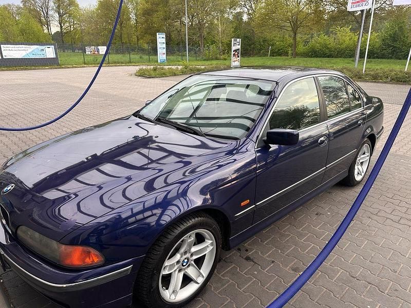 Blau Gebraucht 1997 BMW 520 Limousine | 1.600 € (Superpreis) - Bild 1/4
