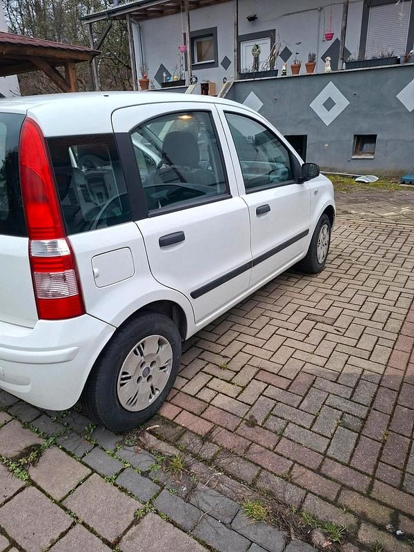Gebraucht Fiat Panda 60 PS (44 kW) 2009 Weiß Kleinwagen