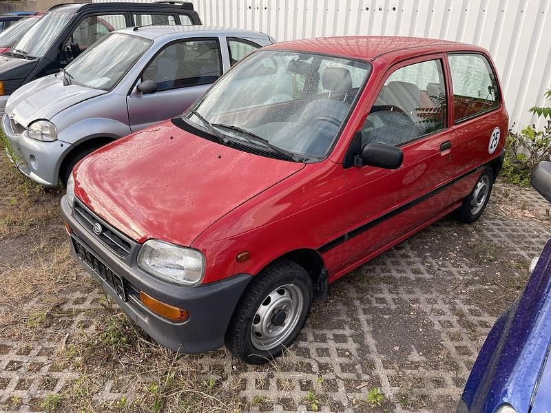 Rot Gebraucht 1998 Daihatsu Cuore Kleinwagen | 4.599 € - Bild 1/4