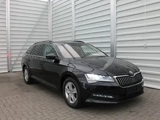 Usata Skoda Superb Ambition 150 CV (110 kW) 2022 Nero Station wagon