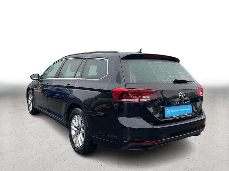 Gebraucht VW Passat Business 150 PS (110 kW) 2022 Schwarz Kombi