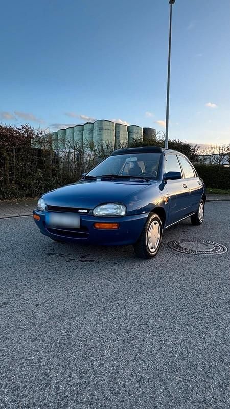 Gebraucht Mazda 121 72 PS (52 kW) 1991 Blau Kleinwagen