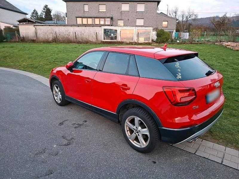 Usata Audi Q2 150 CV (110 kW) 2017 Rosso SUV