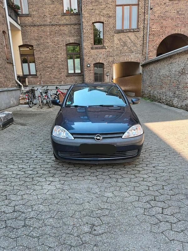 Blau Gebraucht 2002 Opel Corsa Kleinwagen | 600 € (Guter Preis) - Bild 1/4