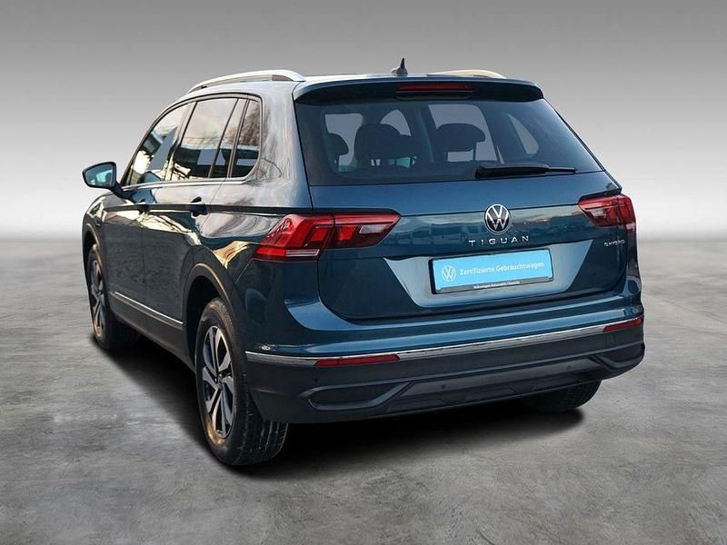 Gebraucht VW Tiguan Active 245 PS (180 kW) 2022 Blau SUV