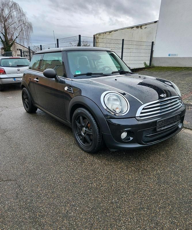 Schwarz Gebraucht 2011 Mini Cooper Coupé Coupé | 3.800 € (Fairer Preis) - Bild 1/4
