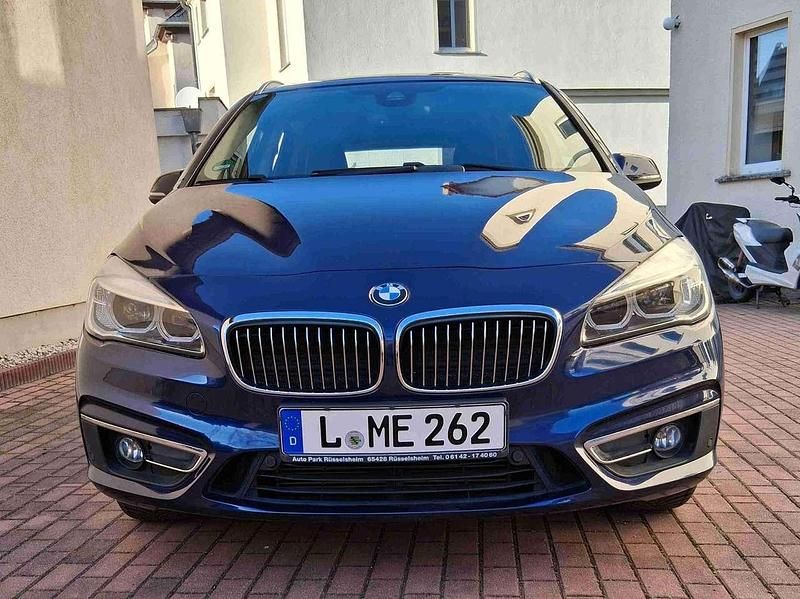 Gebraucht BMW 225 Luxury Line 231 PS (169 kW) 2014 Blau Kombi
