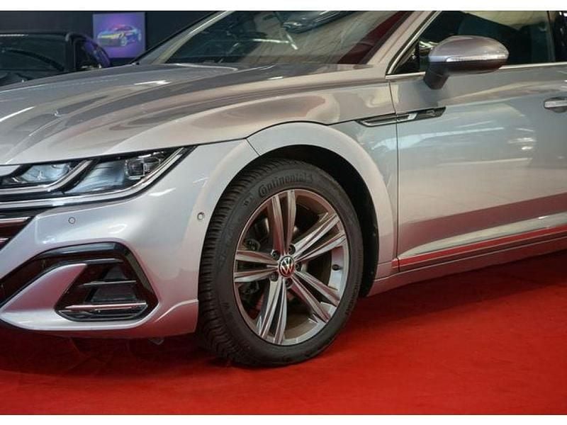 Gebraucht VW Arteon R-line 200 PS (147 kW) 2023 Pyritsilber metallic (metallic) Kombi