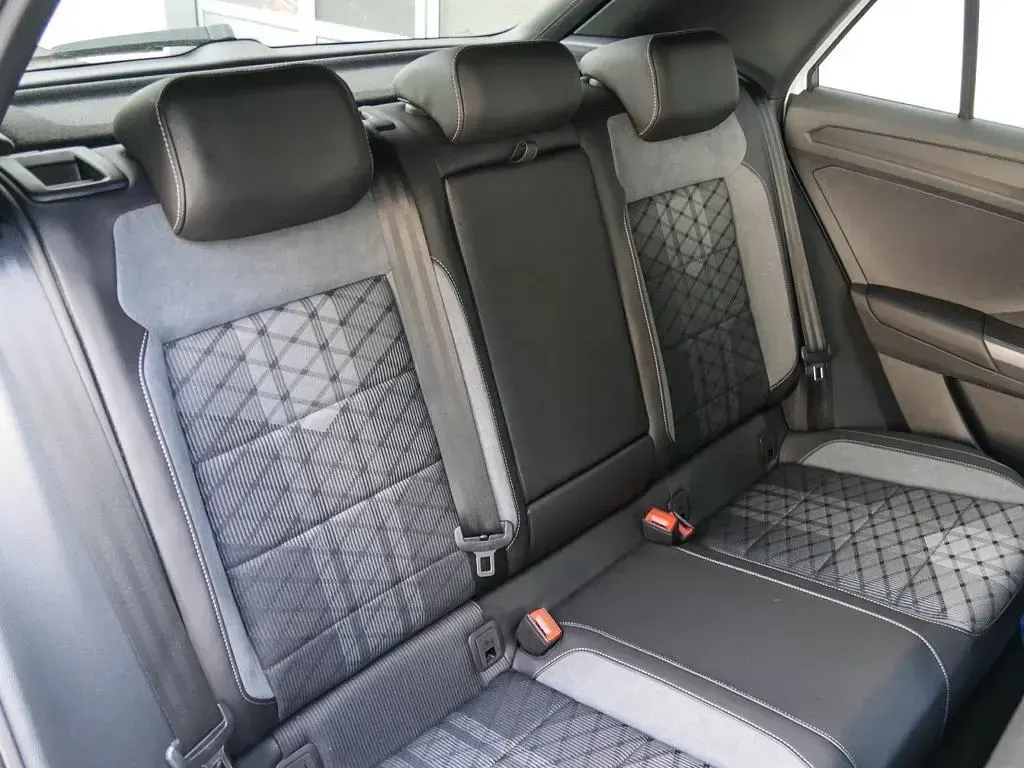 Neu VW T-Roc Cabriolet R-line 150 PS (110 kW) 2026 Weiß SUV