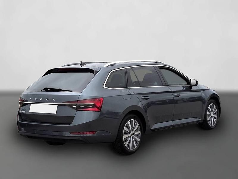 Gebraucht Skoda Superb Premium Edition 200 PS (147 kW) 2021 Grau Kombi