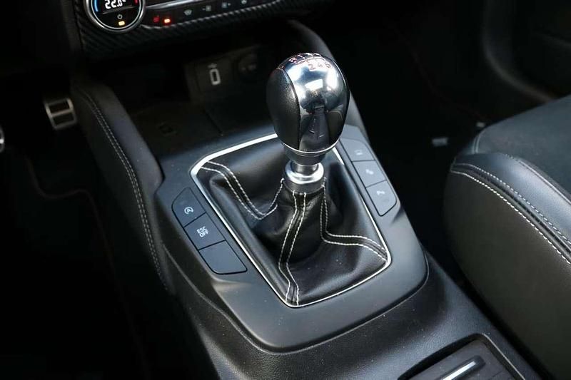 Gebraucht Ford Focus ST 280 PS (205 kW) 2019 Weiß Kombi