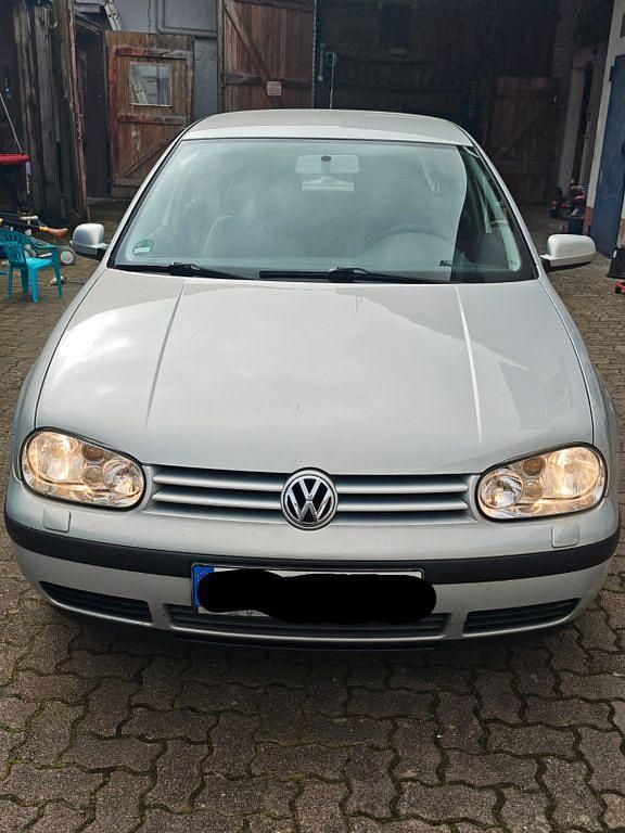 Gebraucht VW Golf IV Basis 105 PS (77 kW) 2000 Silber Limousine